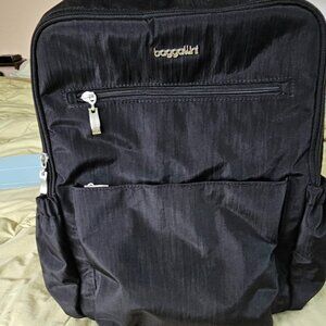 Baggellini Tribecca Expandable laptop backpack